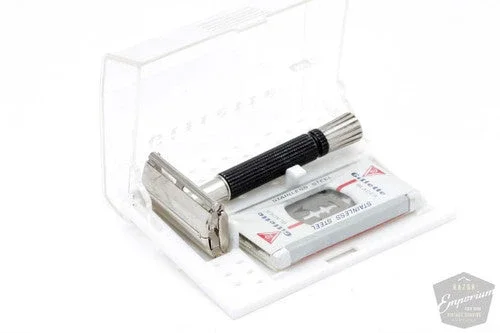 1976 Gillette W4 Black Handle Super Speed Safety Razor Set