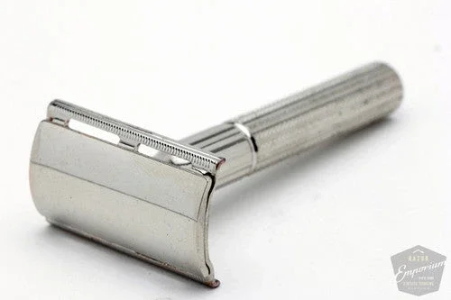 1978 Gillette Y2 Psycho Tech DE Safety Razor with Key