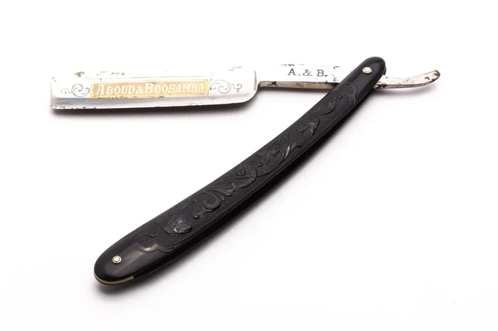 5/8″ 240 Classics on Clearance Straight Razor