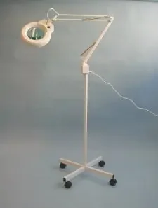 Brandt Industries 3 Diopter Magnifying Lamp Floor Mount Fluorescent 22 Watt White – 43144