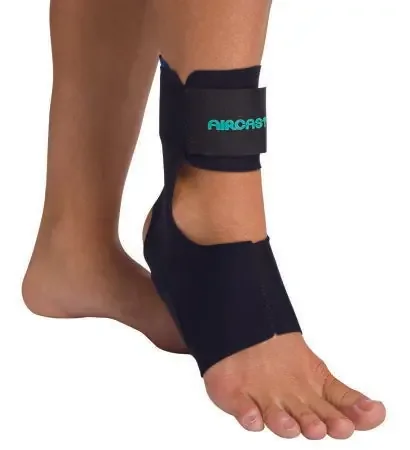 DJO Aircast AirHeel Heel Support Small Without Closure Male Up to 7 / Female Up to 8-1/2 Foot – 09AS