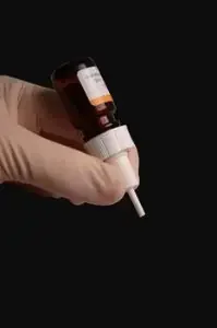 Dynamic Diagnostics Control Dropper Top Plastic White For 5 mL and 10 mL Threaded Control Vials – 2000-30